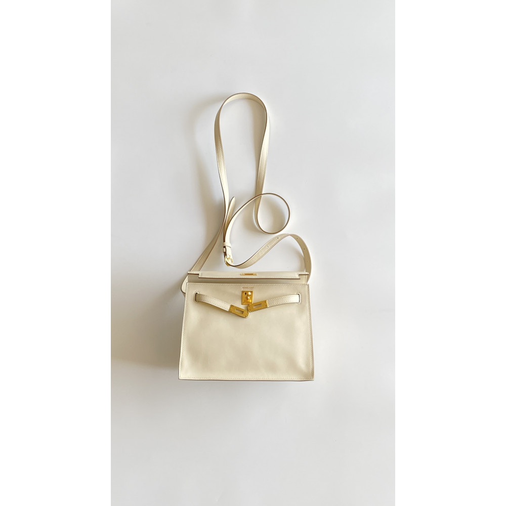 Hermès Kelly Danse "Milkshake White" classic dancing bag