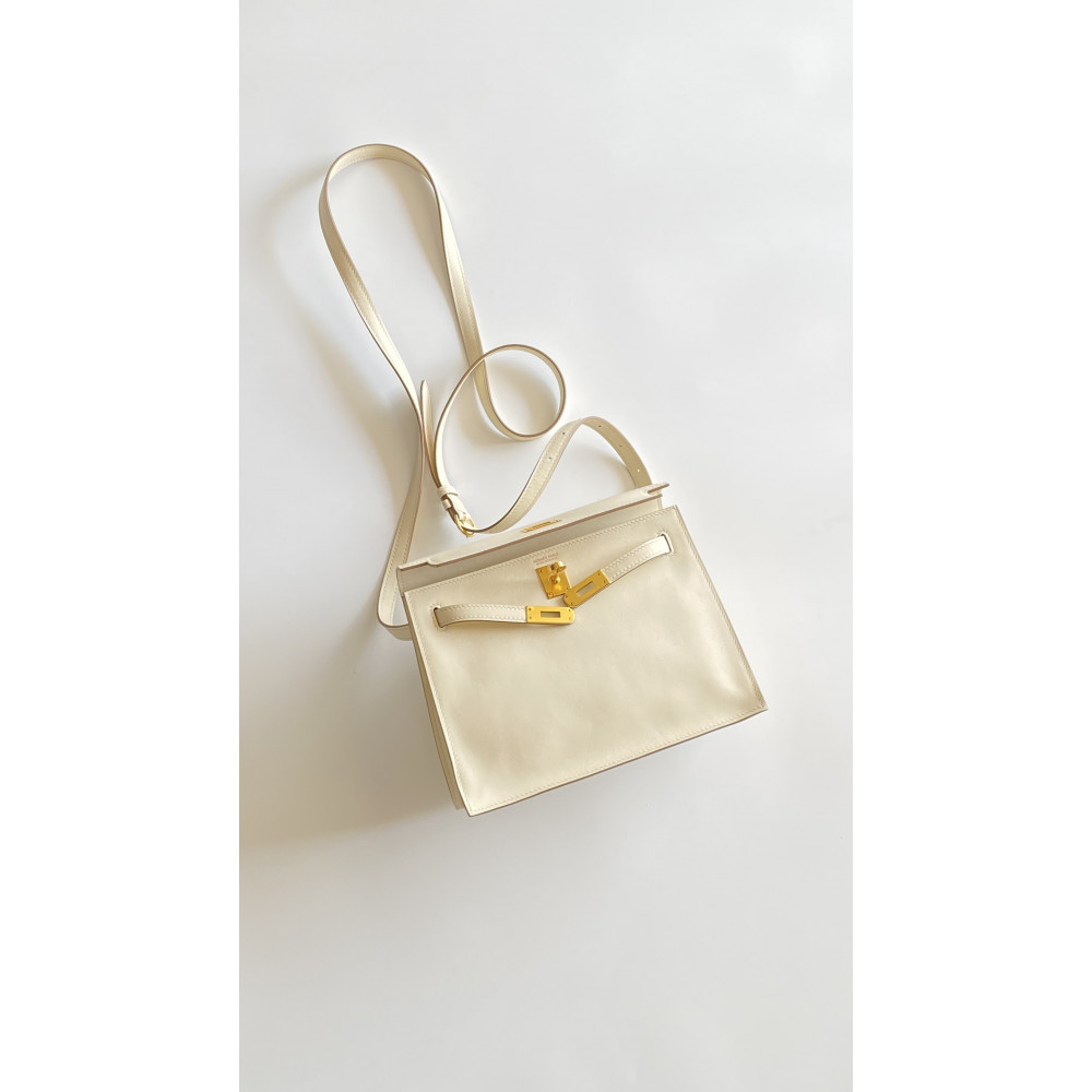 Hermès Kelly Danse "Milkshake White" classic dancing bag