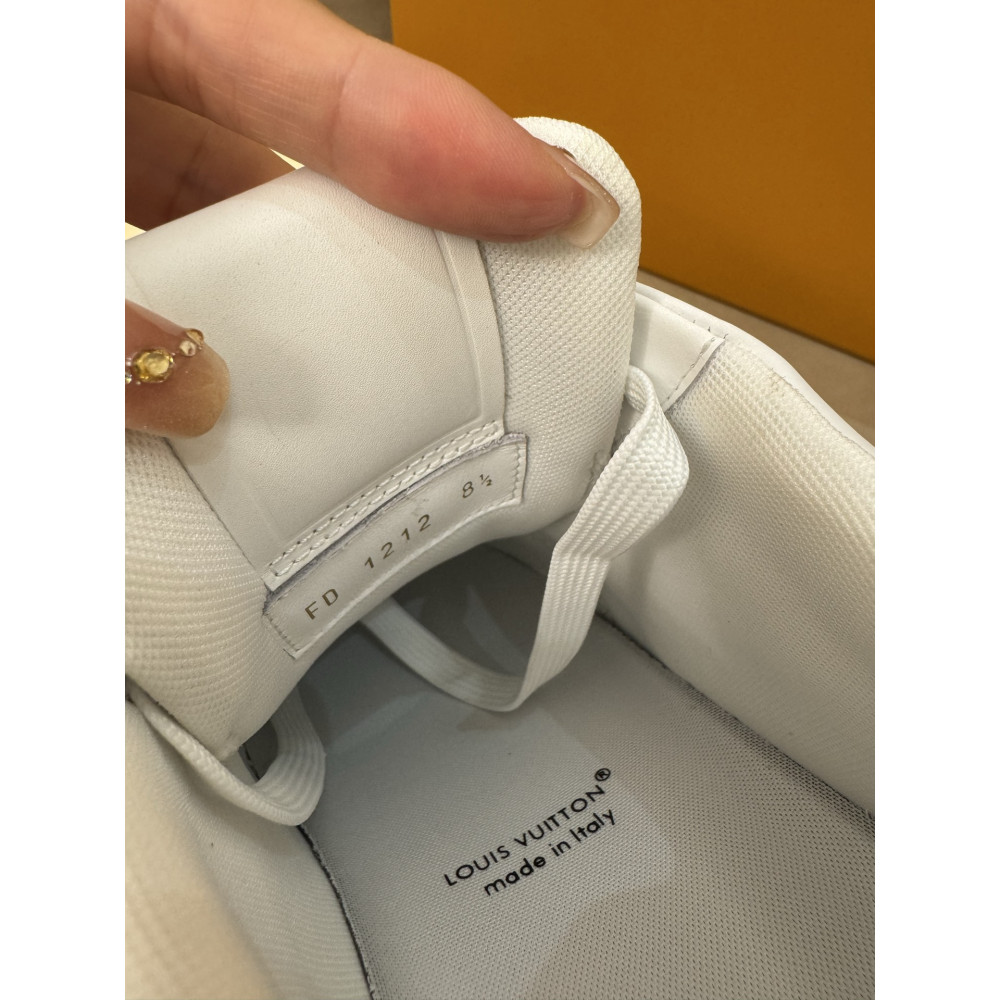 Louis Vuitton Trainer Classic Unisex Sneakers