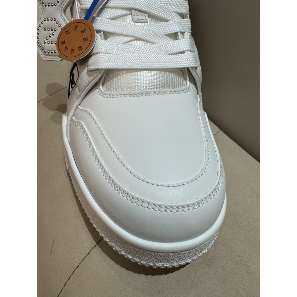 Louis Vuitton Trainer Classic Unisex Sneakers